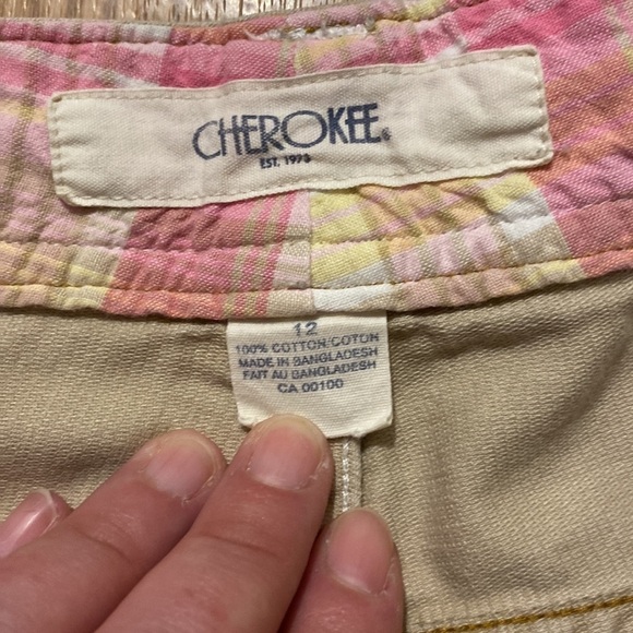 CHEROKEE Women’s Tan  Shorts Casual Wear (Size 12) - Picture 7 of 10